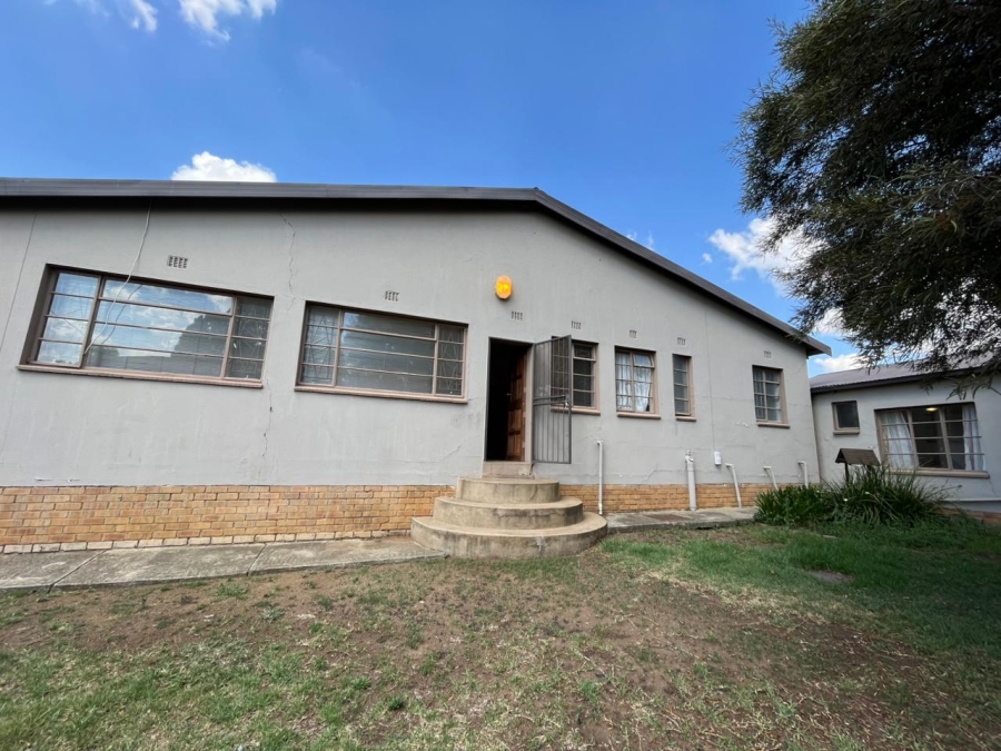 4 Bedroom Property for Sale in Frankfort Free State